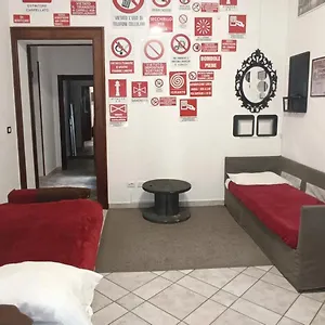 Apartment Completa Di Tutto E Anche Di Piu, Livorno